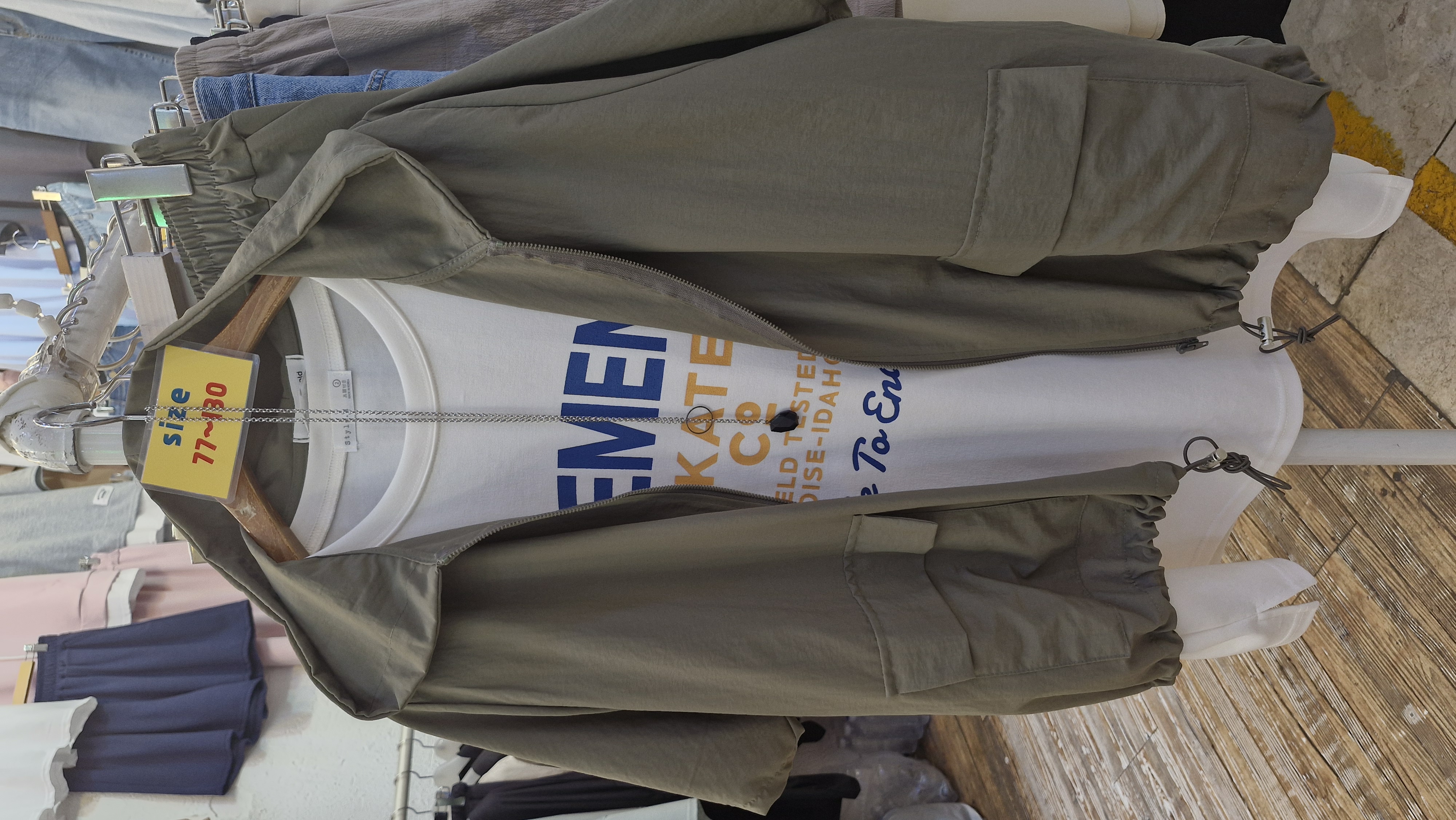 569efc09.jpg