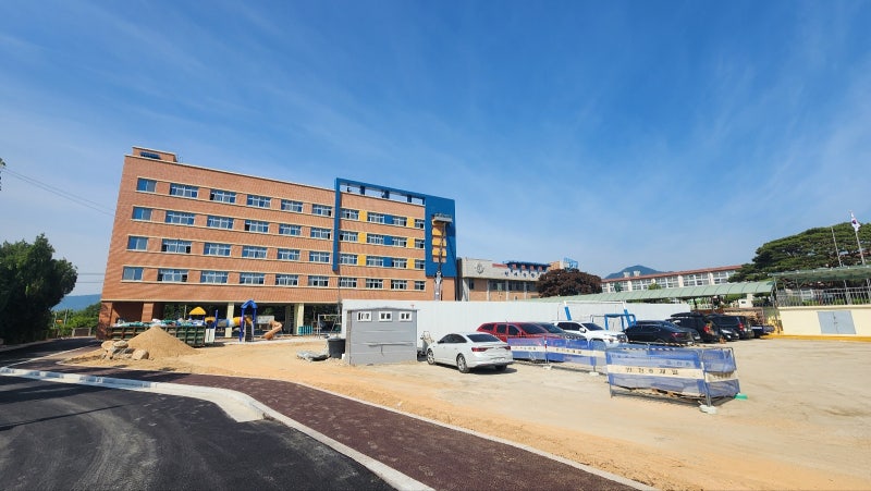 학교 화장실 큐비클 강화도 신원 초등학교 칸막이 공사 학교 화장실 큐비클 강화도 신원 초등학교 칸막이 공사