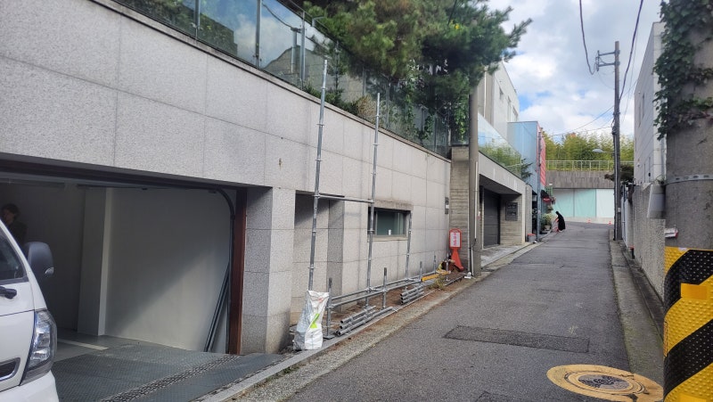 한남동 전시구조물 시스템비계 디자이너 맞춤 설치 사례 한남동 전시구조물 시스템비계 디자이너 맞춤 설치 사례
