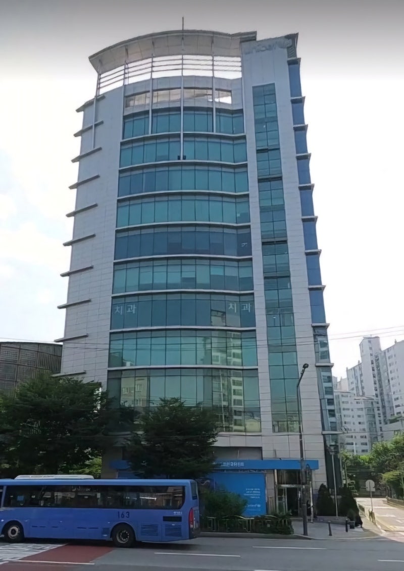 빌딩화장실칸막이 시공? 동화큐비클이 해답! 빌딩화장실칸막이 시공? 동화큐비클이 해답!