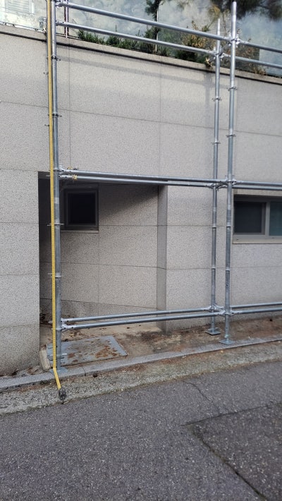 한남동 전시구조물 시스템비계 디자이너 맞춤 설치 사례 한남동 전시구조물 시스템비계 디자이너 맞춤 설치 사례