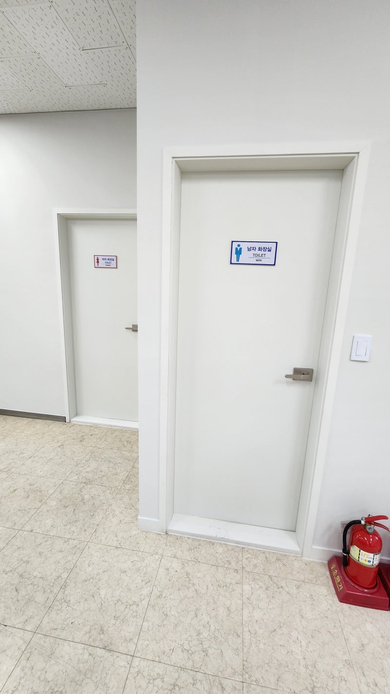 은평구청별관 - 화장실칸막이 은평구청별관 - 화장실칸막이